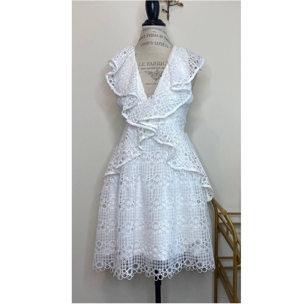 ELLIAT White Lace Mini Ruffle Interlude Style Mini Dress MEDIUM - Picture 2 of 12